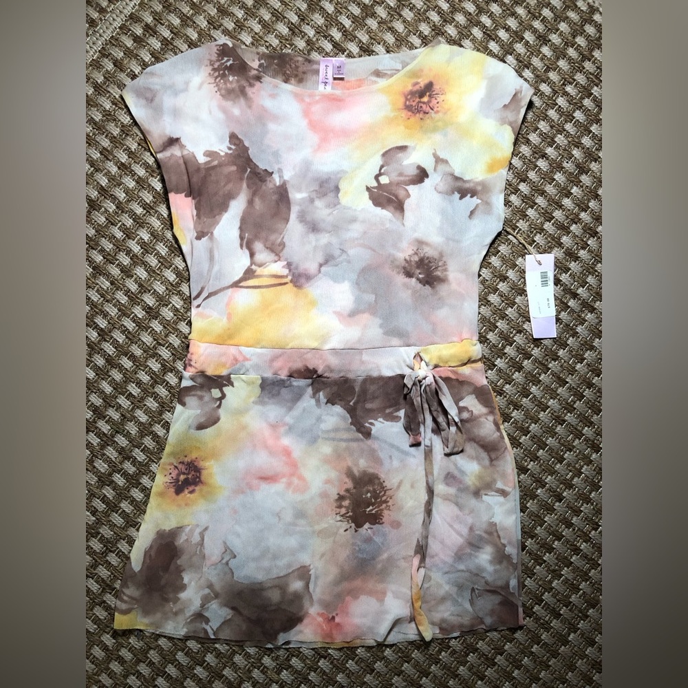 Sweet Pea Women’s New Medium Funky Nylon Fancy Shirt NWT
